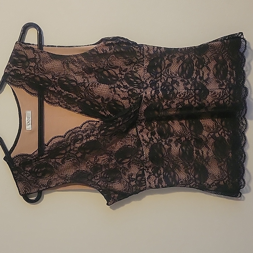 Caché Lace Top